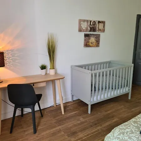 Spacieuse Avec Jardin Prive, Animaux Acceptes - Fr-1-653-276 *