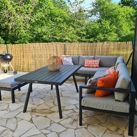 Spacieuse Avec Jardin Prive, Animaux Acceptes - Fr-1-653-276 Holiday home *