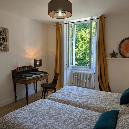 Spacieuse Avec Jardin Prive, Animaux Acceptes - Fr-1-653-276