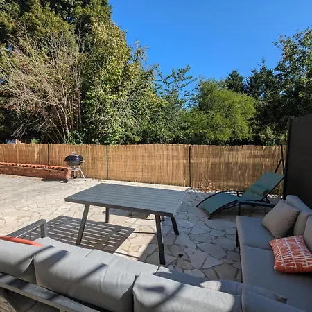 Spacieuse Avec Jardin Prive, Animaux Acceptes - Fr-1-653-276 Nyaraló *